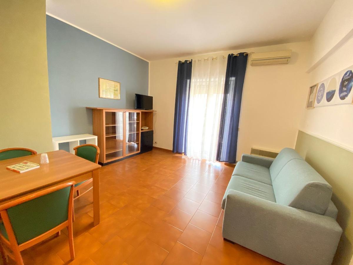 Residence Hotel Valery 몬테로톤도 외부 사진
