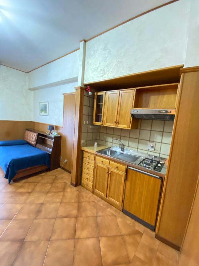 Residence Hotel Valery 몬테로톤도 외부 사진