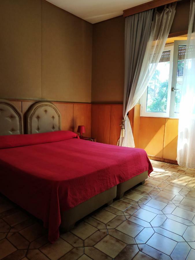 Residence Hotel Valery 몬테로톤도 외부 사진